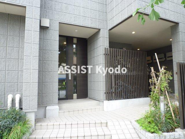 Maison Noirのエントランス