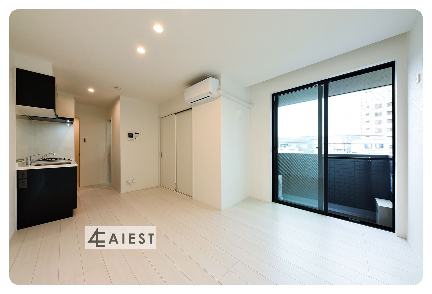 Warren minatoⅠの居間・リビング