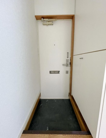 スカイハイツ座間の玄関