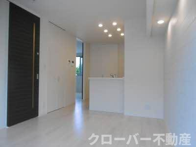 シャーメゾンガーデンズ多度津 A棟の居間・リビング