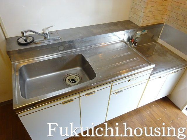赤堤山渓ハイツのキッチン