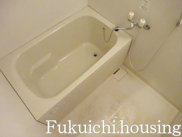 赤堤山渓ハイツの浴室