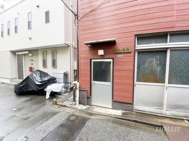 メゾン志賀のエントランス|エントランスです☆