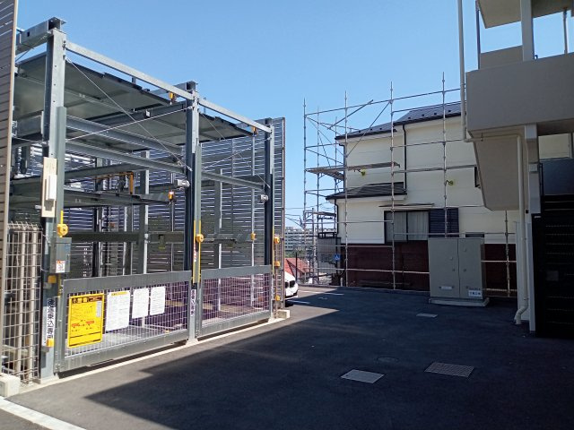 川崎市多摩区生田６丁目の賃貸マンションの駐車場