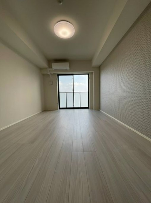川崎市多摩区生田６丁目の賃貸マンションの居間・リビング
