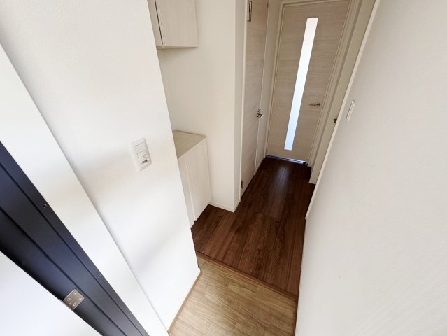 MOVE府中浜田　弐番館の玄関