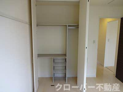 パインテイル D棟の収納