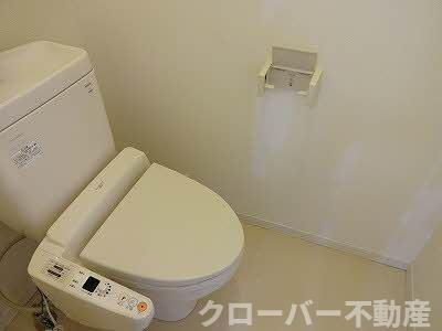 パインテイル D棟のトイレ