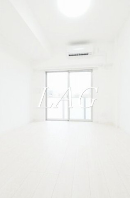【居間・リビング】 | ラフィスタ川口 | 洋室のお部屋です。