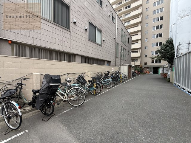 都島ロイヤルハイツの駐輪場