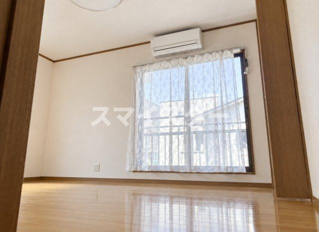 市川市南八幡５丁目のアパートの寝室