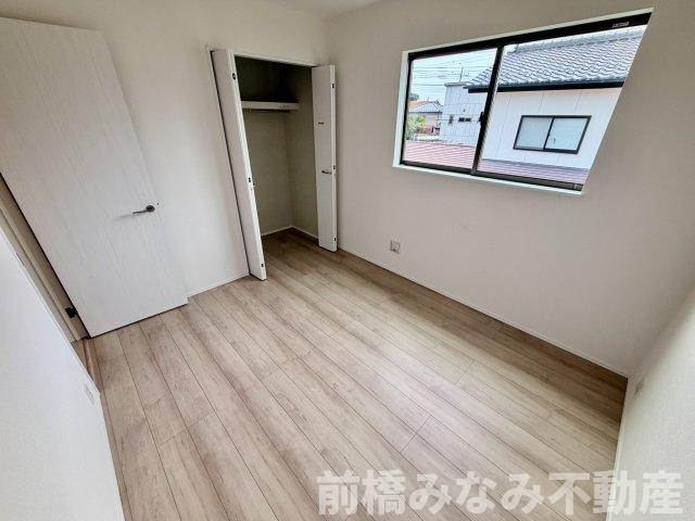 【新築】前橋市上新田町　限定１棟　ハートフルタウン　新築建売の洋室|明るい洋室です