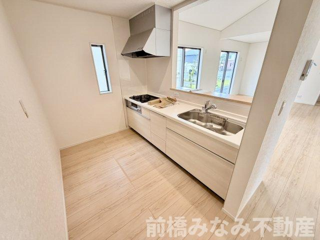 【新築平屋】前橋市稲荷新田町第3　１号棟(全４棟)　クレイドルガーデン　新築建売分譲のキッチン|キッチンでお料理をお楽しみください