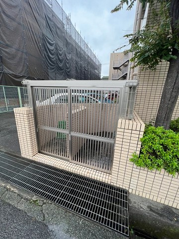 尼崎市南武庫之荘２丁目の賃貸マンションの外観