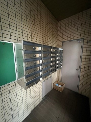 尼崎市南武庫之荘２丁目の賃貸マンションの外観