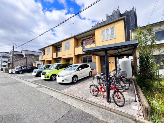 クローバーハイツAKIの外観