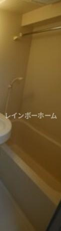 ベイステート安間の浴室