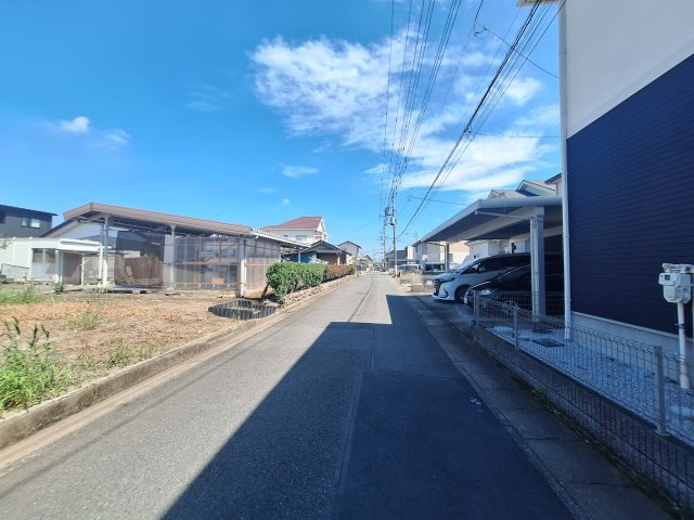 高崎市倉賀野町売土地の前面道路含む現地写真