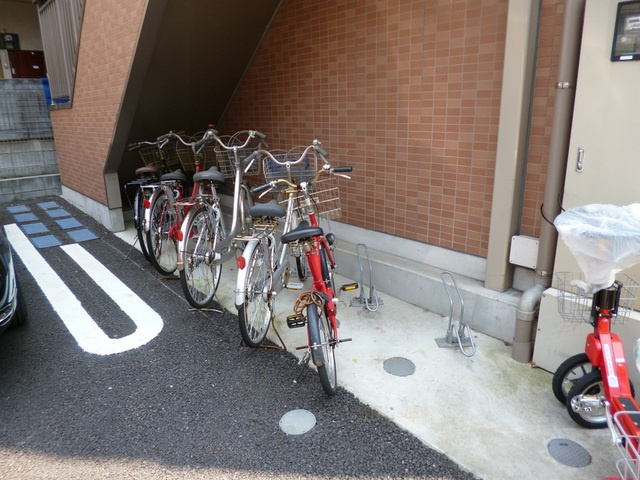 ベル　ミーキのその他共用部分|敷地内駐輪場有り。