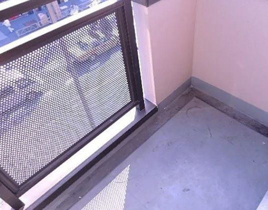 カースル三ノ輪　Ａ棟のバルコニー
