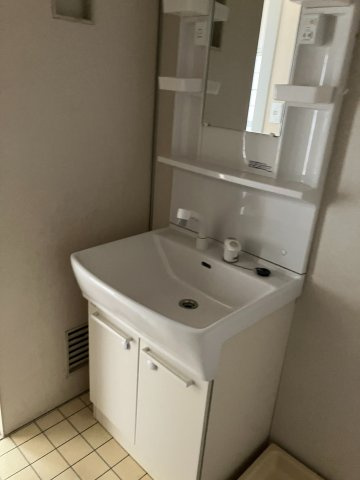 ブランルージュ相生の洗面所