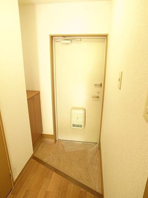 【設備】 | サンモール津田沼 | 玄関にはシューズボックス完備です。