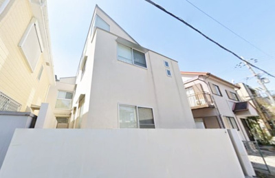 【外観】 | 芦屋市大原町　中古戸建 | 南・東の道路に面しているため陽当たり・通風良好