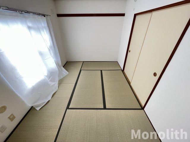 鶴山台45号棟の和室