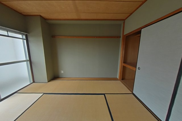 ブランルージュ相生の和室