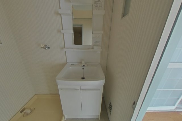 ブランルージュ相生の洗面所