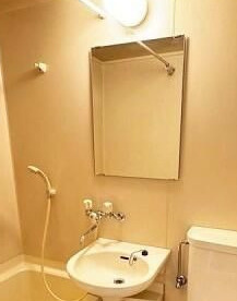 瑞鶯ハイツの洗面所