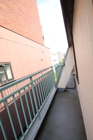 【バルコニー】