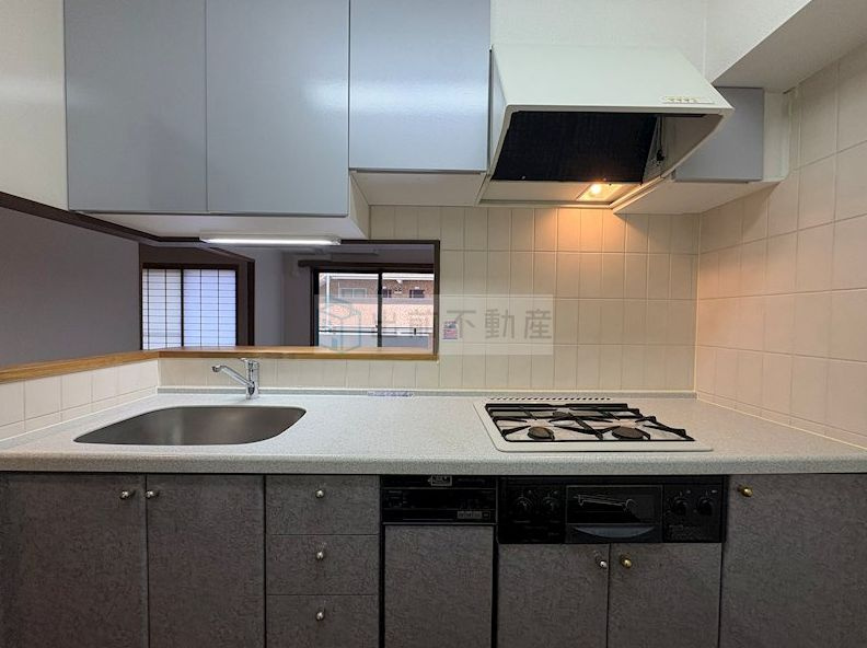 新宿区西落合２丁目の賃貸マンションのキッチン