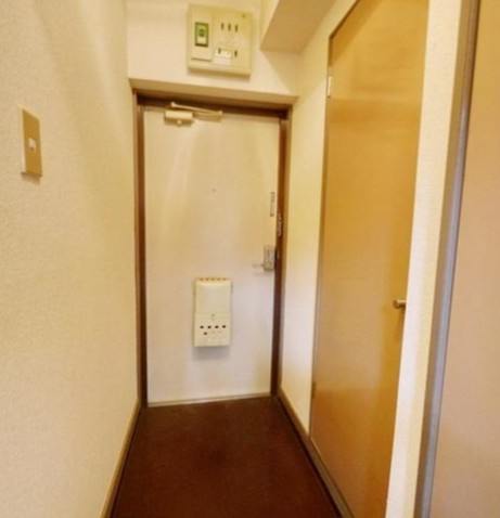 サンクレスト武蔵藤沢の玄関