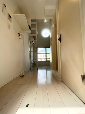 【玄関】 | カシミール学芸大前 