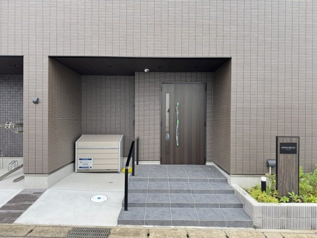 ピノシークルのエントランス