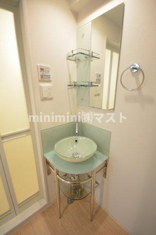 ベルエ難波西の洗面所