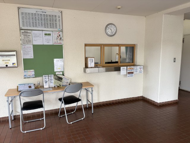 我孫子市布佐平和台駅前マンションウイングB棟309号の受付|管理員室があります。