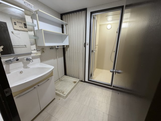 我孫子市布佐平和台駅前マンションウイングB棟309号の独立洗面台|脱衣所