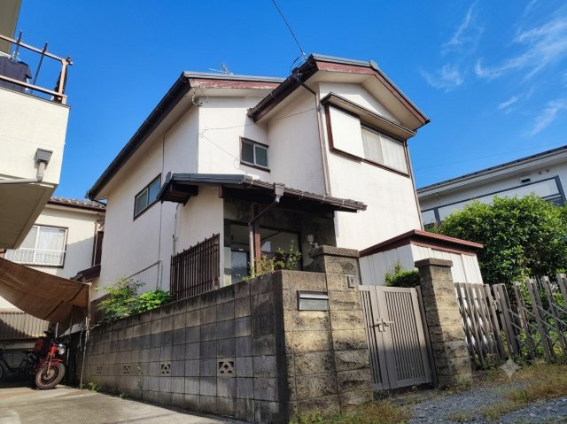 東大和市狭山４丁目売地の外観|落ち着いた街並みに馴染む清潔感のある外観です。周囲は穏やかな住環境で日当たりや風通しも良好。気持ちよく新生活をスタートできる住まいです。