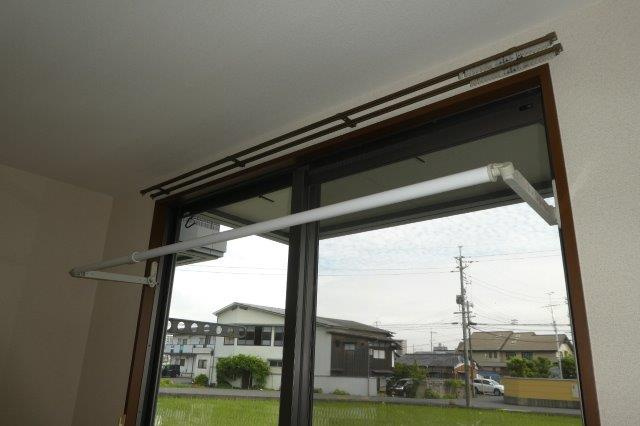 倉敷市日吉町のタウンの設備|室内物干し