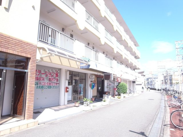 豊中市服部豊町１丁目の店舗一部の間取り