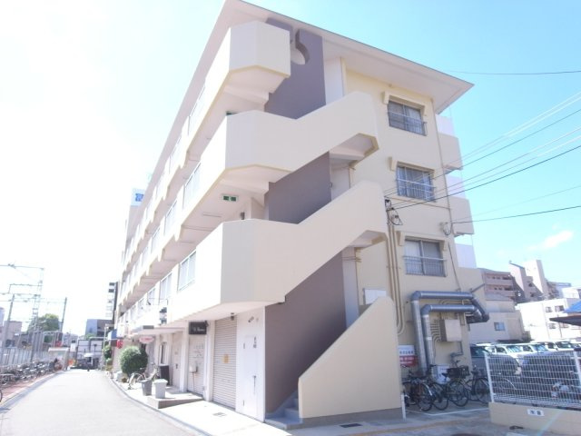 豊中市服部豊町１丁目の店舗一部