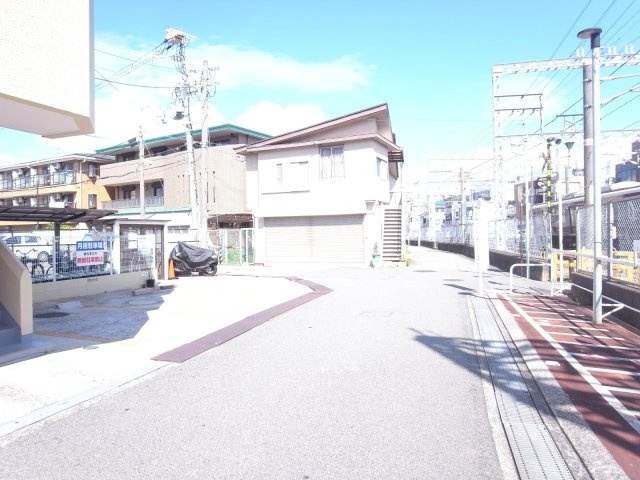 豊中市服部豊町１丁目の店舗一部