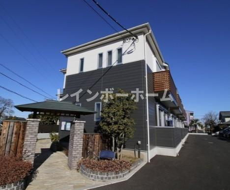 見本　仲手半額の外観