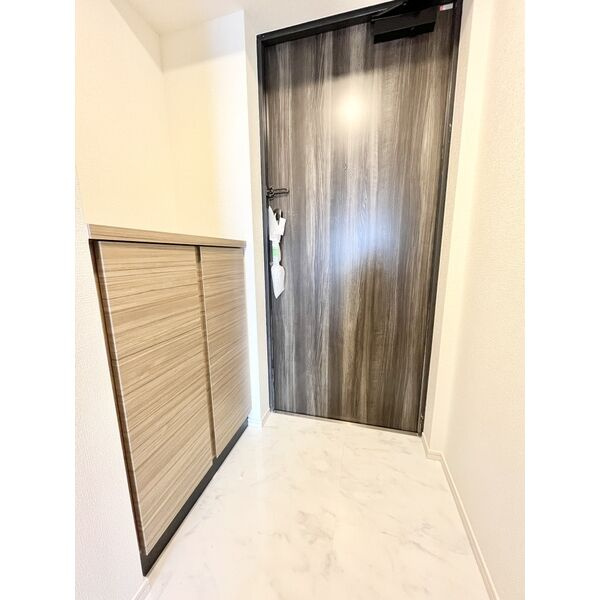 S-RESIDENCE上飯田Westの玄関