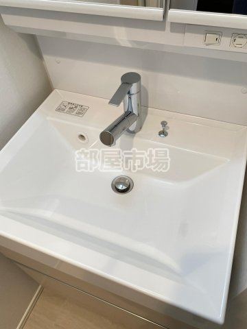 メイクス上野の洗面所