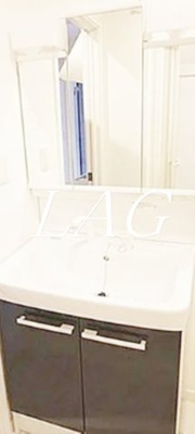 【洗面所】 | エクレール鴨居Ⅱ | 独立洗面台です。
