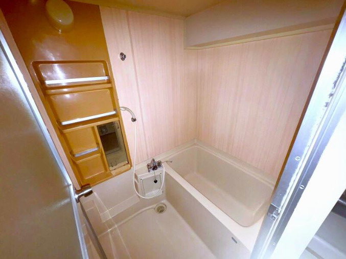 「屋外倉庫付き」高知市小津町　ダイアパレス小津町　中古マンションの浴室|優しい色合いの浴室で一日の疲れを癒せます♪
