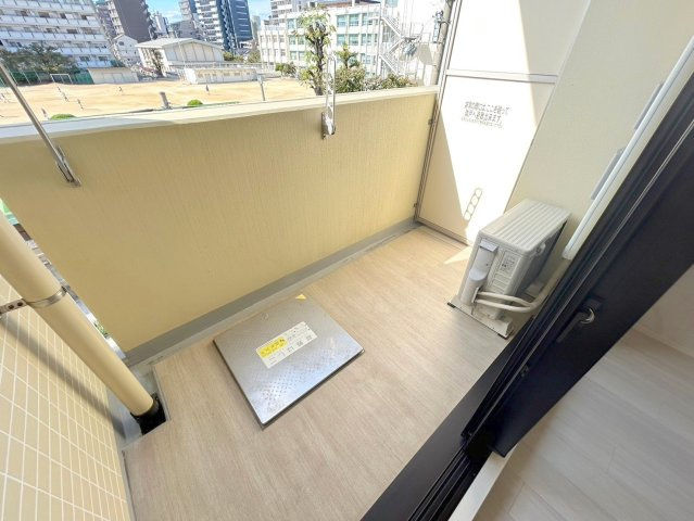 スプランディッド新大阪5のバルコニー